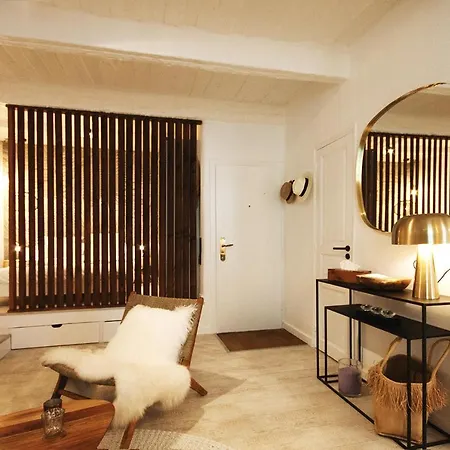 Luxueux Appartement, Centre Historique 50m Du Port Et De La De La Ponche Apartment *